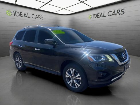 Used 2017 Nissan Pathfinder SV AWD/4WD image 4