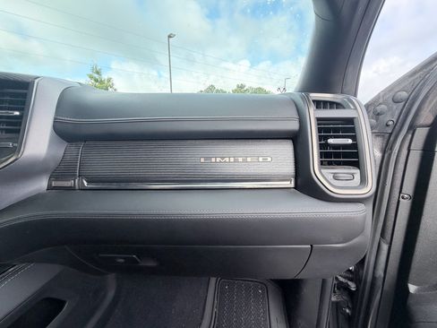 Used 2020 RAM 2500 Limited AWD/4WD image 21