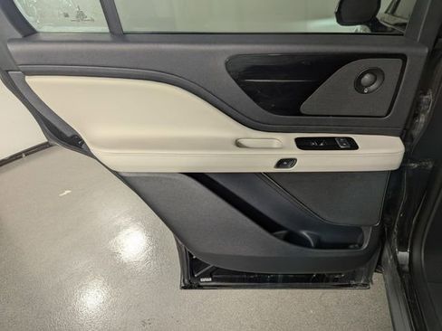 Used 2025 Lincoln Aviator Reserve w/ Jet Appearance Package image 15