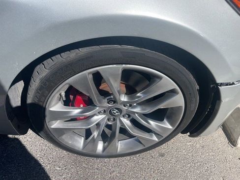 Used 2013 Hyundai Genesis 3.8 RWD image 18