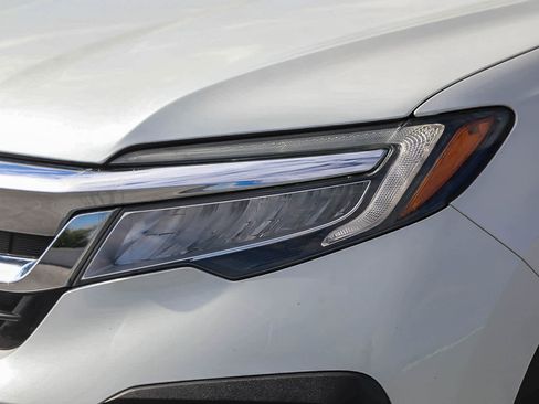 Used 2020 Honda Pilot Touring image 8