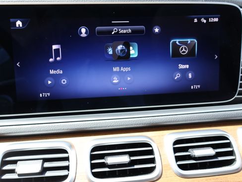 Certified 2025 Mercedes-Benz GLS 450 4MATIC image 41