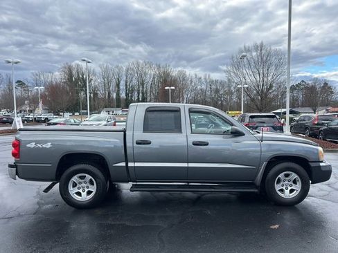 Used 2005 Dodge Dakota SLT image 4