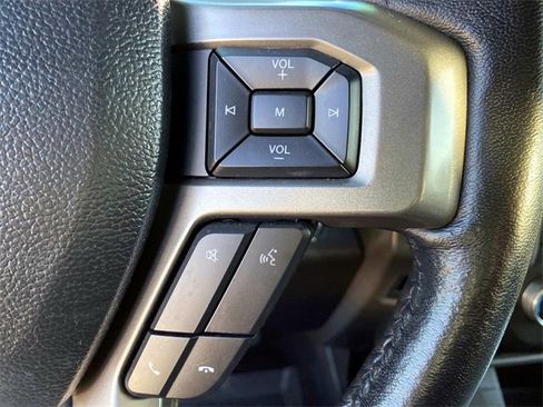 Used 2021 Ford Expedition XLT image 18