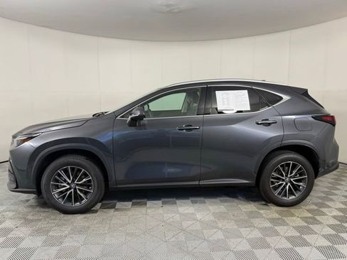 Used 2022 Lexus NX 250 FWD w/ Towing Package (2000 Lbs) image 3