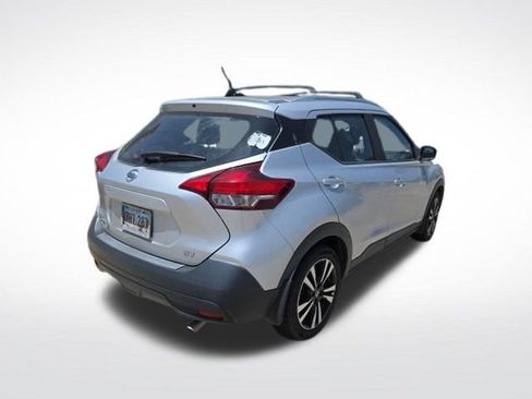 Used 2019 Nissan Kicks SV w/ Exterior Package FWD image 9