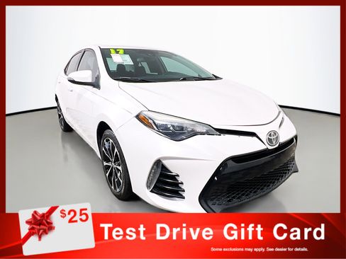Used 2017 Toyota Corolla SE image 1
