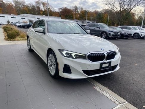 Used 2025 BMW 330i xDrive Sedan w/ Convenience Package image 5