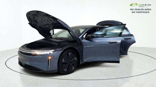 Used 2024 Lucid Air Touring AWD/4WD image 13