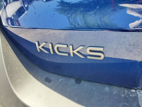 Used 2026 Nissan Kicks SV w/ SV Premium Package FWD image 10