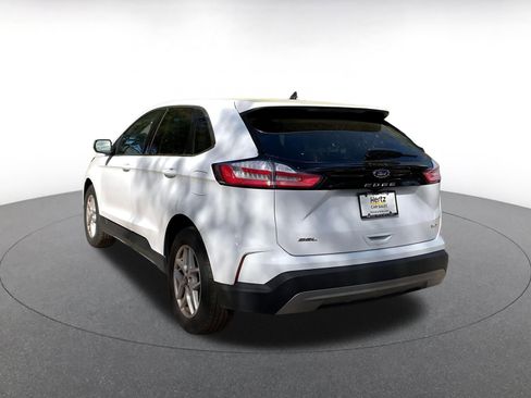 Used 2024 Ford Edge SEL image 5
