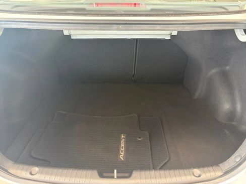Used 2016 Hyundai Accent SE FWD image 16