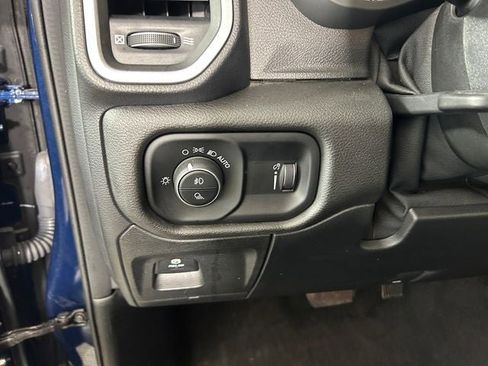 Used 2020 RAM 1500 Big Horn AWD/4WD image 19