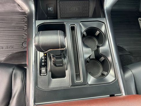 Used 2023 Ford F150 Lariat w/ Equipment Group 502A High image 39