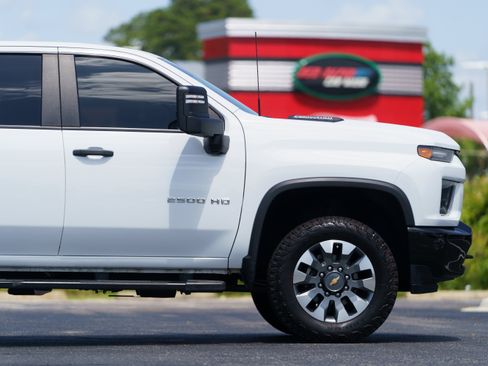 Used 2023 Chevrolet Silverado 2500 Custom w/ Custom Value Package AWD/4WD image 7