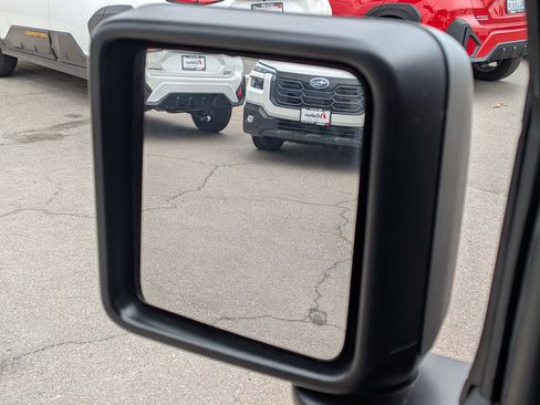 Used 2025 Jeep Wrangler Unlimited Sahara AWD/4WD image 23