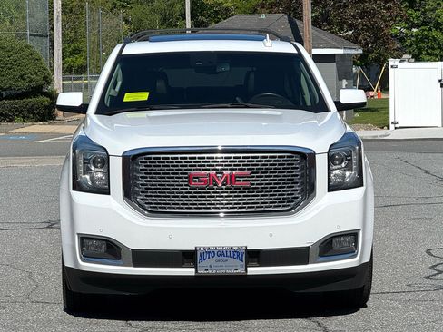 Used 2017 GMC Yukon Denali w/ Open Road Package image 2