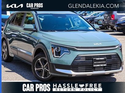 Certified 2025 Kia Niro EX