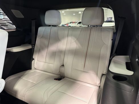 Used 2026 Cadillac Vistiq Luxury AWD/4WD image 48