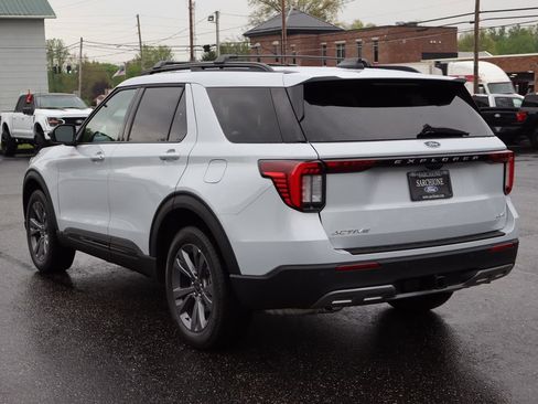 New 2026 Ford Explorer Active AWD/4WD image 19