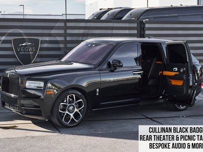 Used 2022 Rolls-Royce Cullinan Black Badge w/ Dark Exterior Package