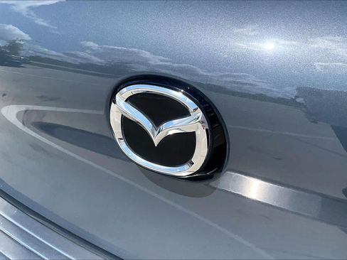 Used 2023 MAZDA MAZDA3 s FWD image 29