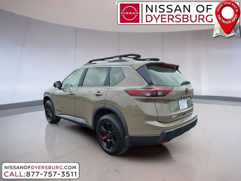 Used 2025 Nissan Rogue SV AWD/4WD image 5