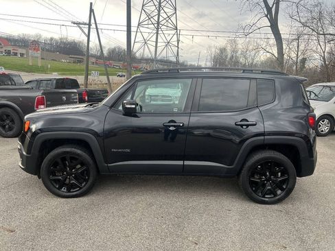 Used 2016 Jeep Renegade Latitude AWD/4WD image 7