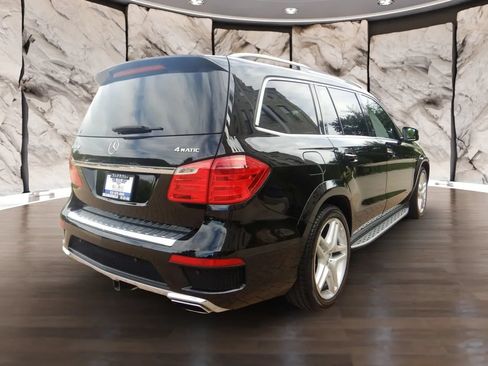 Used 2015 Mercedes-Benz GL 550 4MATIC image 6