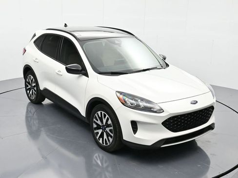 Used 2020 Ford Escape SE Sport image 37