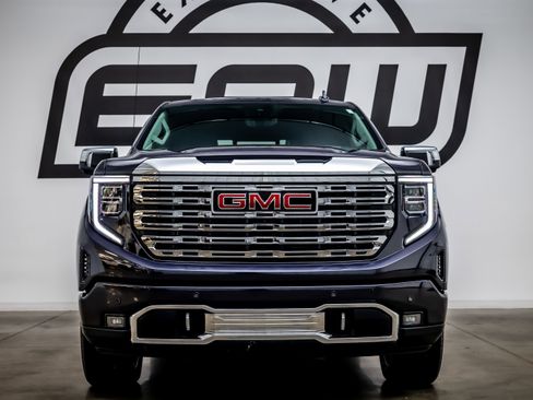 Used 2025 GMC Sierra 1500 Denali w/ Denali Reserve Package image 3