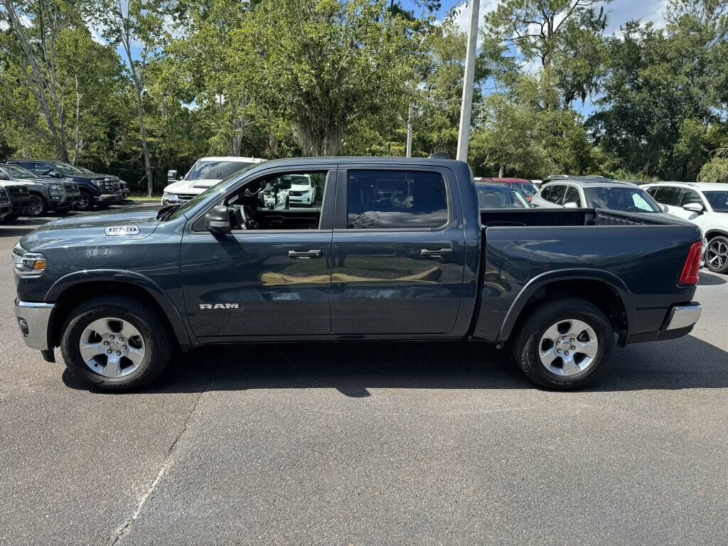 Used 2025 RAM 1500 Big Horn AWD/4WD image 2