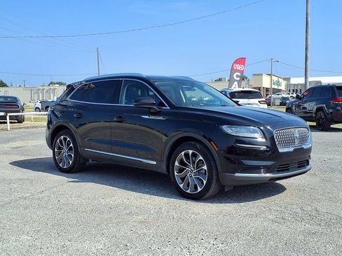 Used 2021 Lincoln Nautilus Reserve AWD/4WD image 23