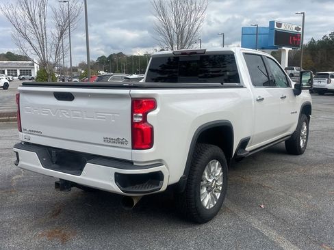 Used 2022 Chevrolet Silverado 2500 High Country w/ Z71 Off-Road Package image 10