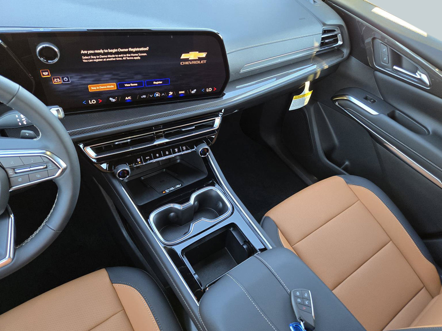 New 2027 Chevrolet Traverse Z71 w/ Enhanced Driving Package AWD/4WD image 15