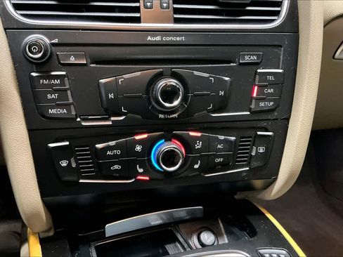 Used 2010 Audi A4 2.0T Premium image 32