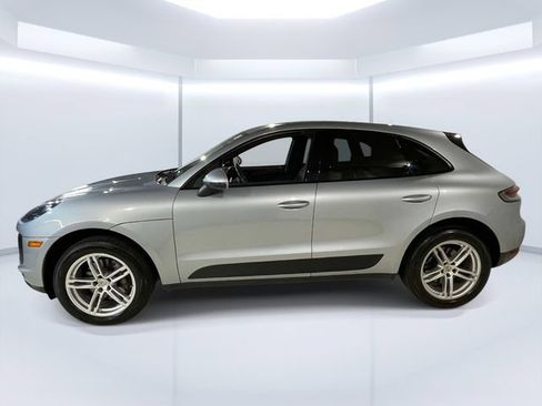 Used 2020 Porsche Macan AWD/4WD image 2