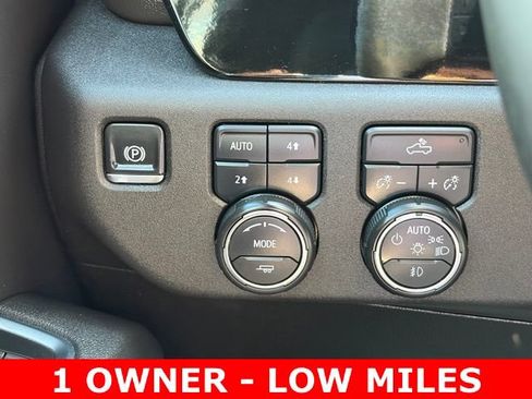 Used 2025 Chevrolet Silverado 1500 RST w/ Z71 Off-Road Package AWD/4WD image 19