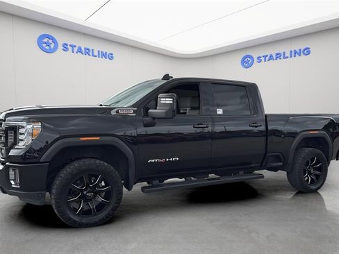 Used 2022 GMC Sierra 2500 AT4 image 1