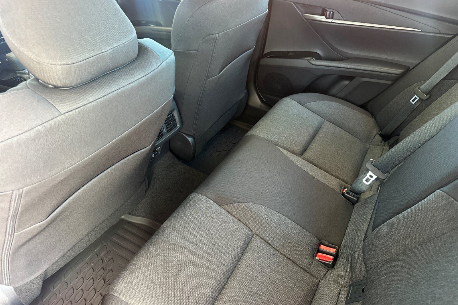 New 2026 Toyota Camry LE w/ Convenience Package FWD image 14