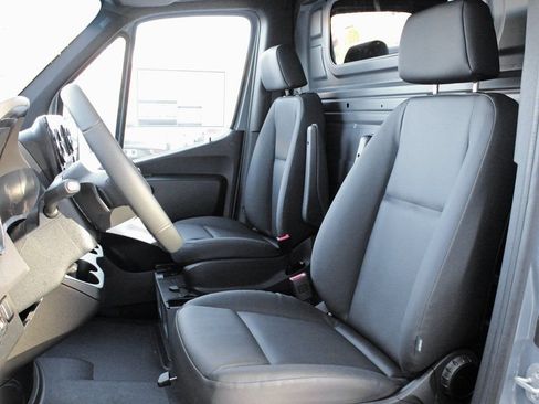 Used 2026 Mercedes-Benz Sprinter 2500 image 11