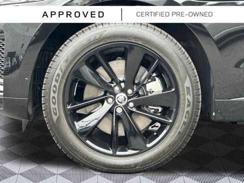 Used 2025 Jaguar F-PACE R-Dynamic S AWD/4WD image 13