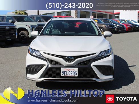 Used 2023 Toyota Camry XSE FWD image 4