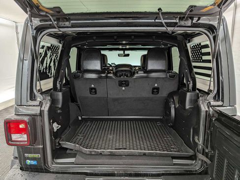 Used 2023 Jeep Wrangler Unlimited Rubicon w/ Cold Weather Group image 34