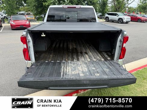 Used 2022 Chevrolet Silverado 1500 LTZ AWD/4WD image 29