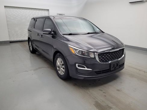 Used 2019 Kia Sedona LX FWD image 13