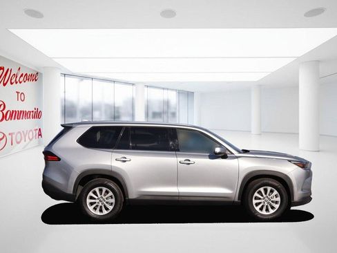 Certified 2025 Toyota Grand Highlander AWD image 5