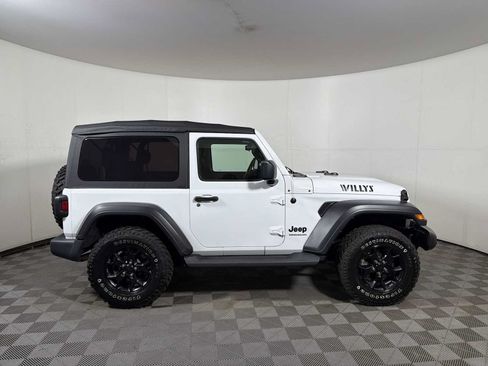 Used 2021 Jeep Wrangler Sport AWD/4WD image 7