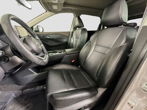 Used 2022 Nissan Rogue SV w/ SV Premium Package AWD/4WD image 22