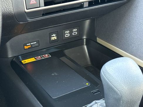 Used 2025 Toyota Camry LE w/ Convenience Package FWD image 24